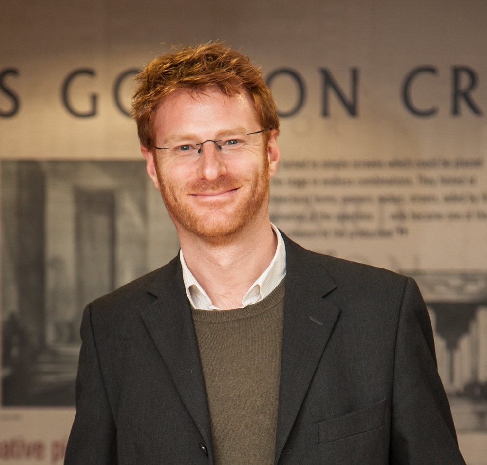 Headshot of Andy Purves
