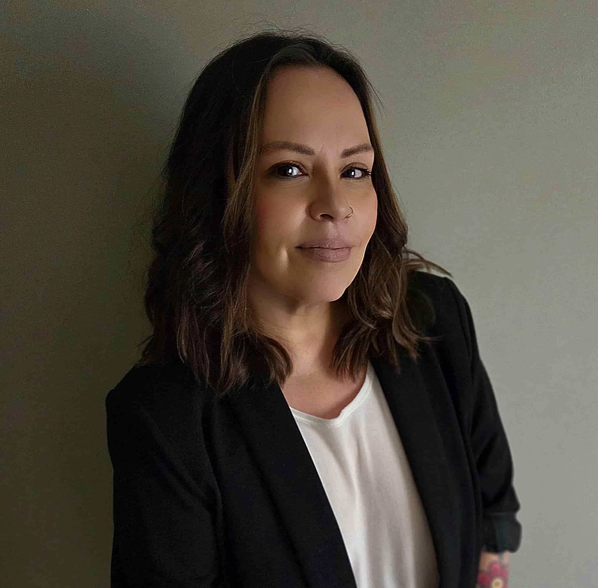 Joanna Gladue, Kihêw Iskwew (Eagle Woman)