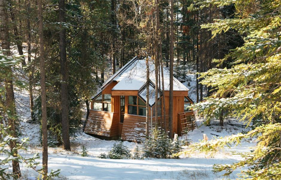 The Evamy Studio in the Leighton Artists Studios during Winter