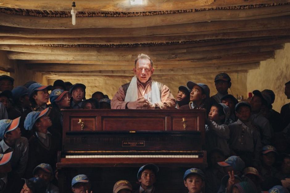 Piano to Zanskar © Jarek Kotomski Image from the film Piano to Zanskar © Jarek Kotomski