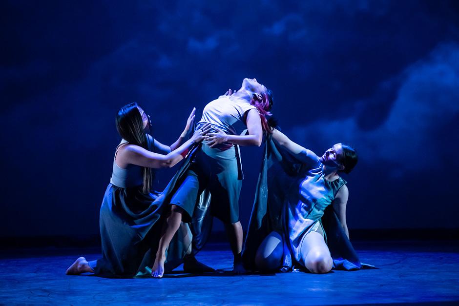Kealy Atkinson, Kanako Uzawa, Gabriela Garcia Ortiz in Conditions to Strike, Intercultural Indigenous Dance Showcase, Banff Centre 2022. Three dancers perform on stage during the 2022 Intercultural Indigenous Dance Showcase