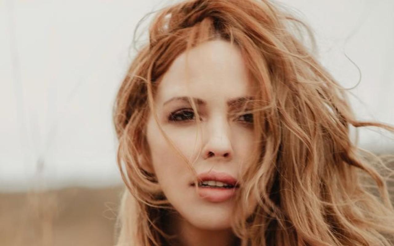 Lisa Lambe, photo courtesy of the artist.