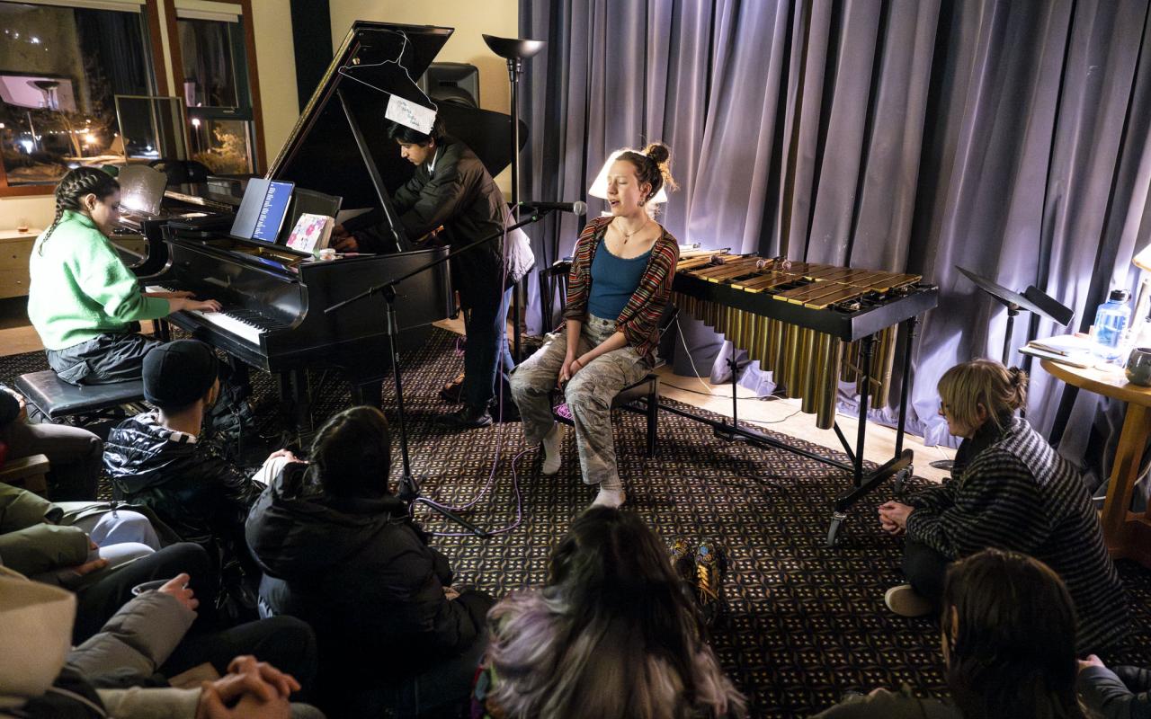 Maddalena Ohrbach from À Mer (voice), Elissa Nakhleh from À Mer (piano), and Aditya Bhat (percussion)BMiR 2025 Open Studio