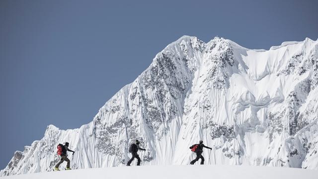 Image from the film HUNZA ski and culture in Pakistan