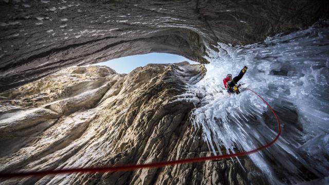 Larry Shiu, Cascade Mountain, Banff National Park © John Price