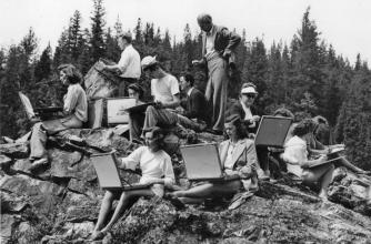 H.G. Glyde with art students, 1947. Courtesy Banff Centre archives.