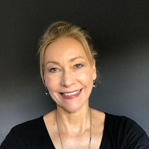 Carolyn Warren 