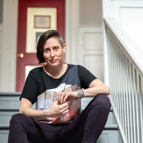 Headshot of Erin Shields