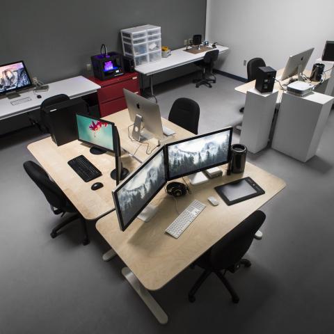 Digital Media Studio in Visual + Digital Arts